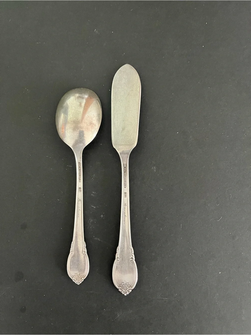 Silver-Color Ornate Serving Spoon and Spreader Set